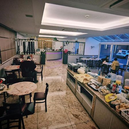 Hotel Fortune Köln Ngoại thất bức ảnh