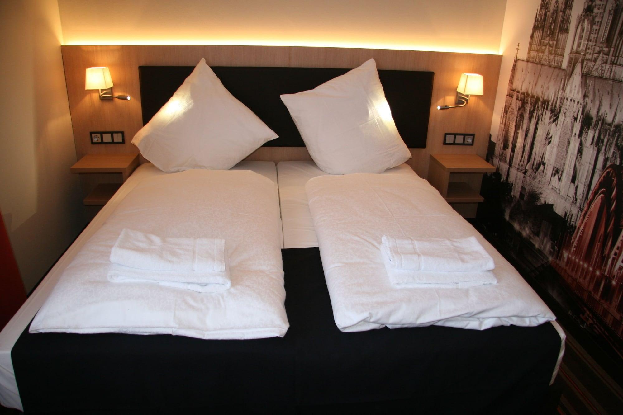 Hotel Fortune Köln Ngoại thất bức ảnh