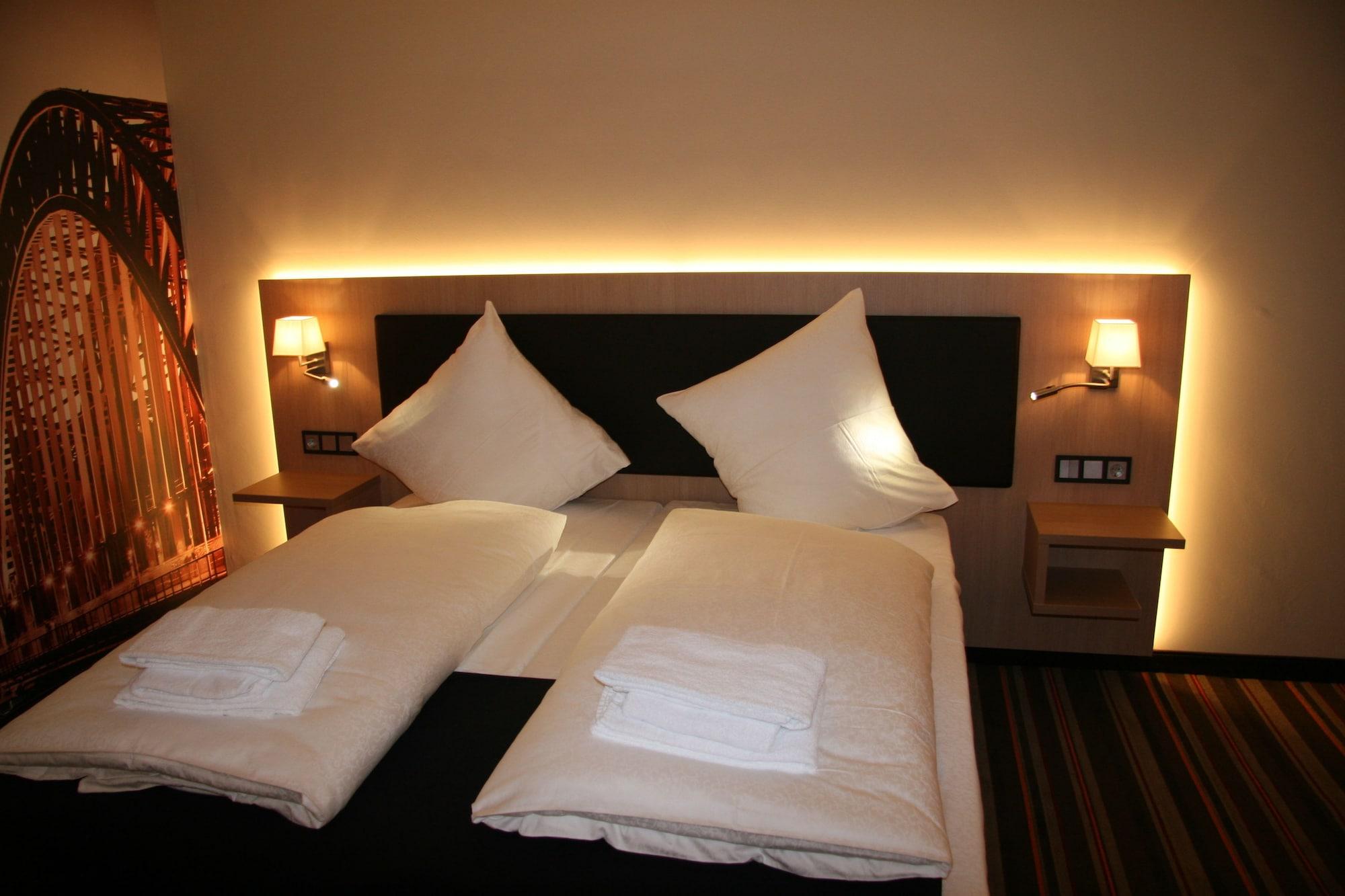 Hotel Fortune Köln Ngoại thất bức ảnh