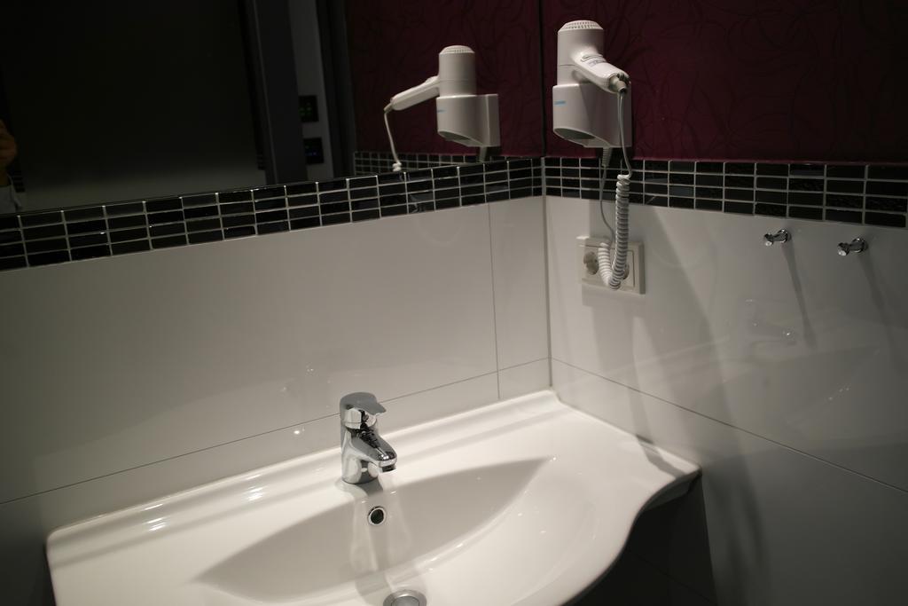 Hotel Fortune Köln Ngoại thất bức ảnh