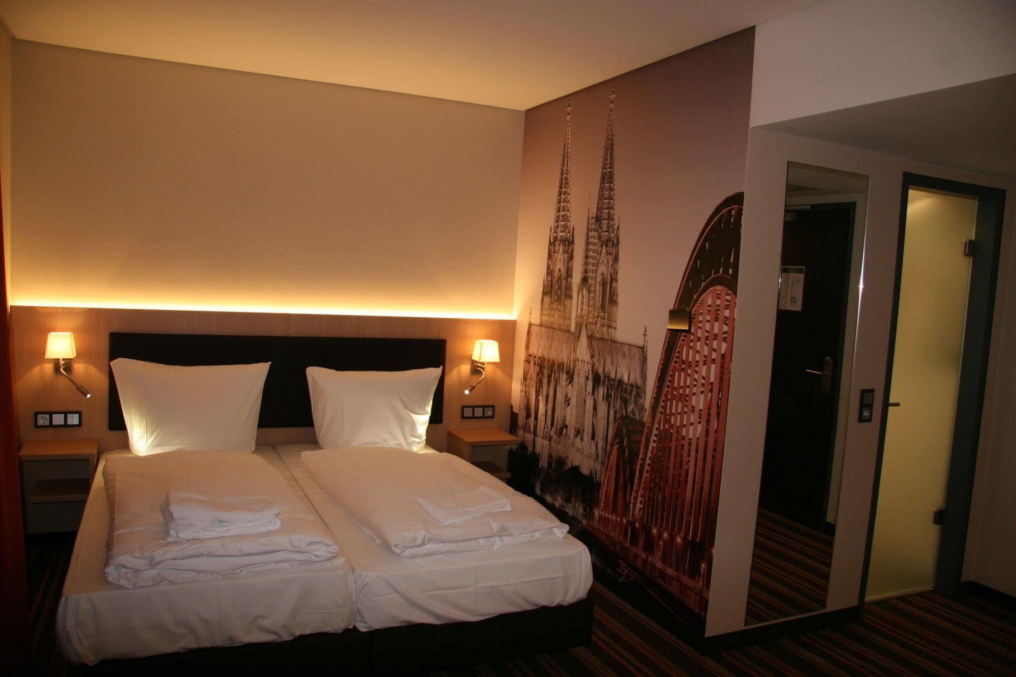 Hotel Fortune Köln Ngoại thất bức ảnh