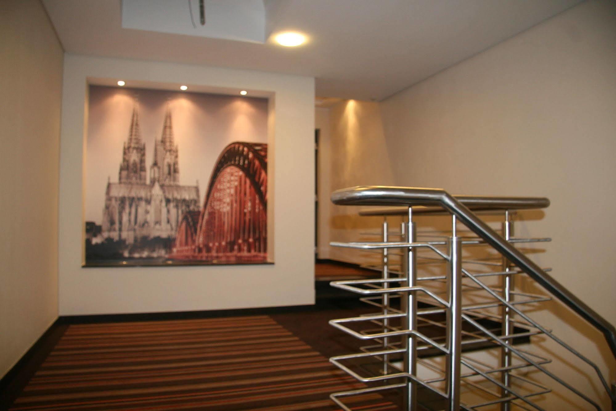 Hotel Fortune Köln Ngoại thất bức ảnh